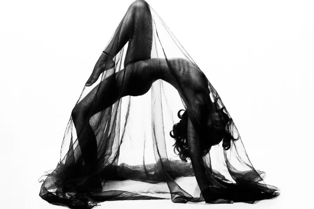 B&W, Keno Molfy, Nude, website