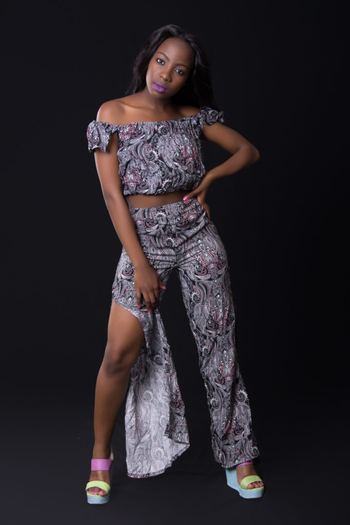 Fifi, fashion, website